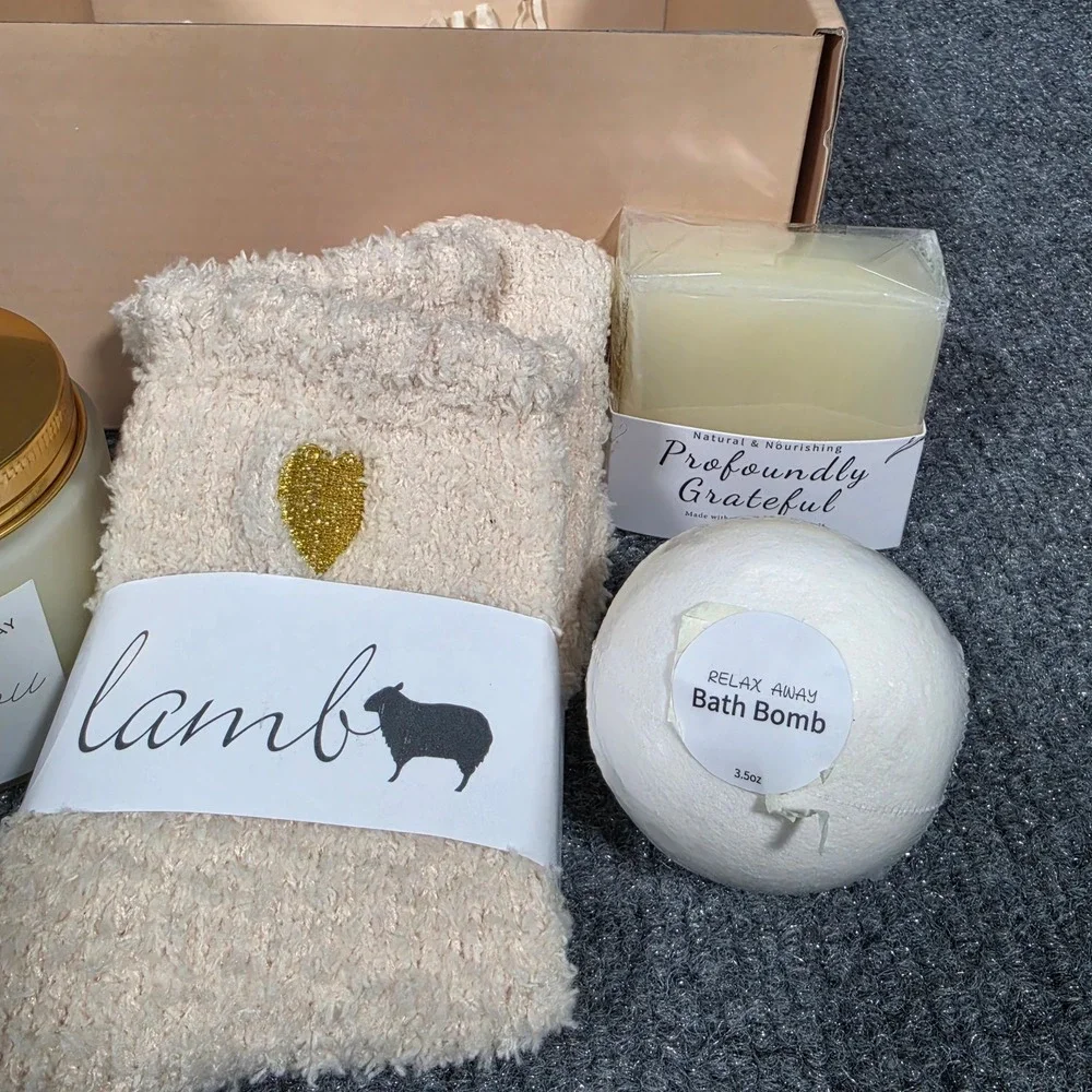 Sunflower‎ Spa Gift Set Lavender Candle Fuzzy Socks Glass Tumbler Bath Bomb Soap